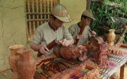 Làng nghề đồ gỗ "tỷ phú" Đồng Kỵ (Từ Sơn, Bắc Ninh)