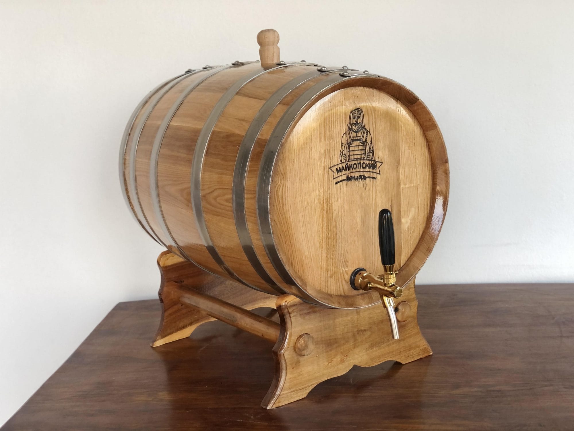 Thùng đựng rượu làm từ gỗ sồi Trắng