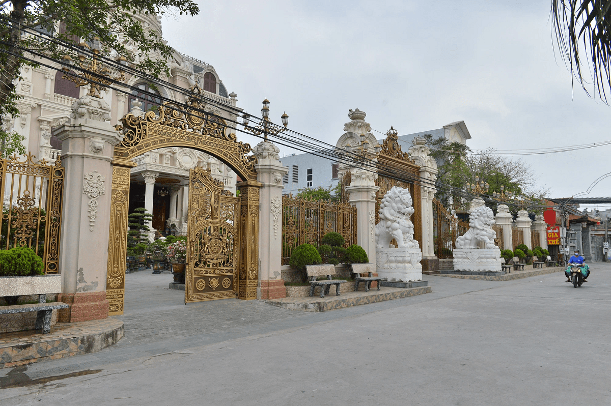 Biệt thự lâu đài Lan Khoa Khuê ở Nam Định