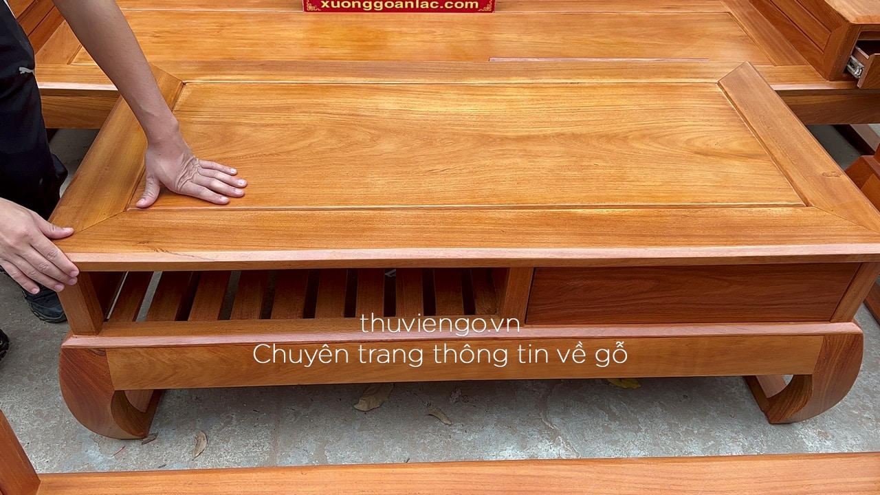 7 lý do khiến sofa gỗ tự nhiên là giải pháp tối ưu cho phòng khách hiện đại Sofa gỗ gõ đỏ